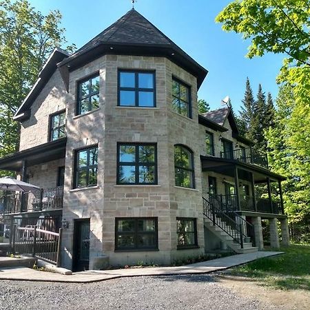 Апартаменты Manoir La Licorne Notre-Dame-du-Lac Экстерьер фото